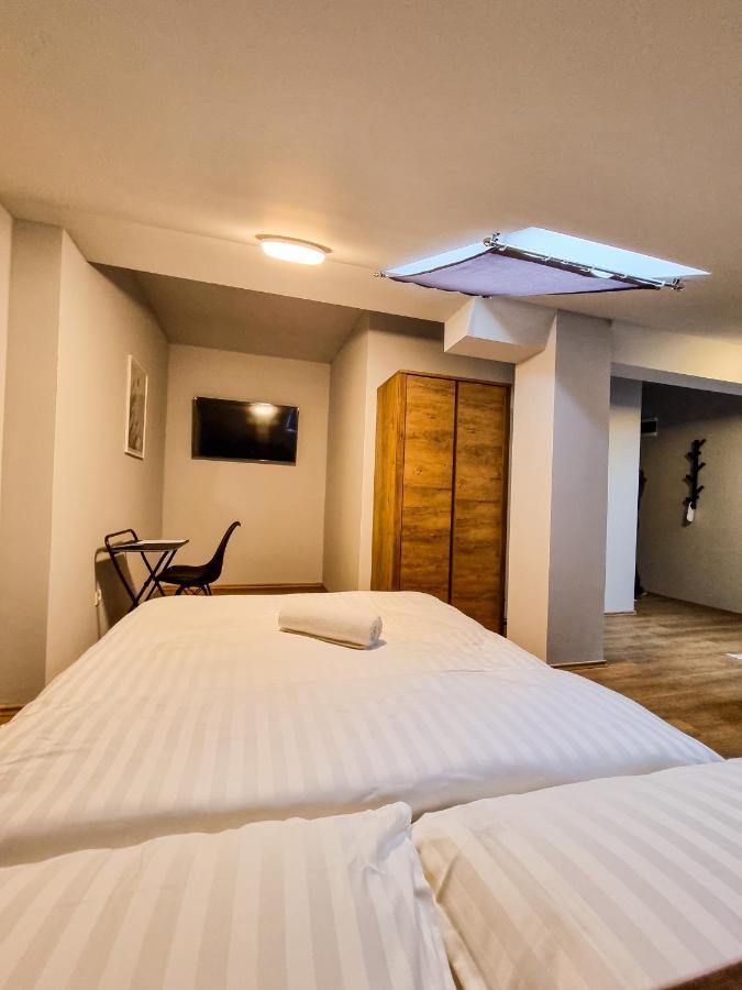 Xxl Rooms Osijek Eksteriør bilde