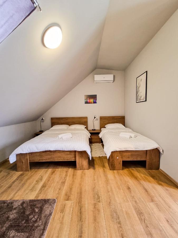 Xxl Rooms Osijek Eksteriør bilde
