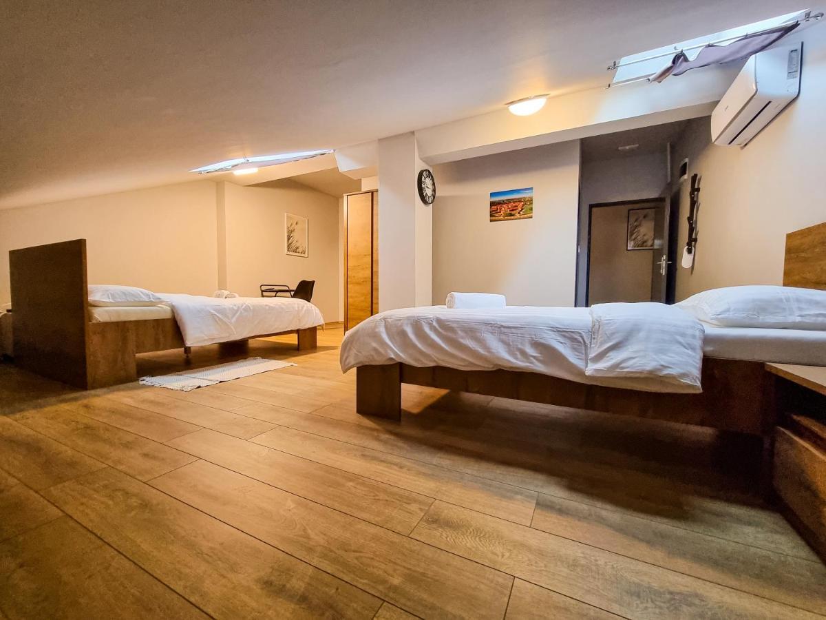 Xxl Rooms Osijek Eksteriør bilde