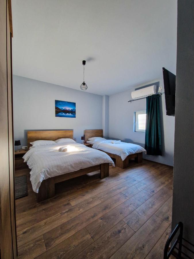 Xxl Rooms Osijek Eksteriør bilde