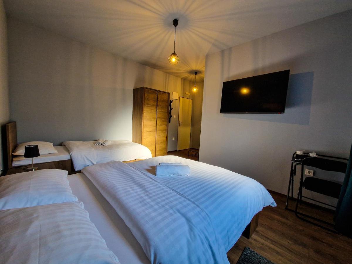 Xxl Rooms Osijek Eksteriør bilde