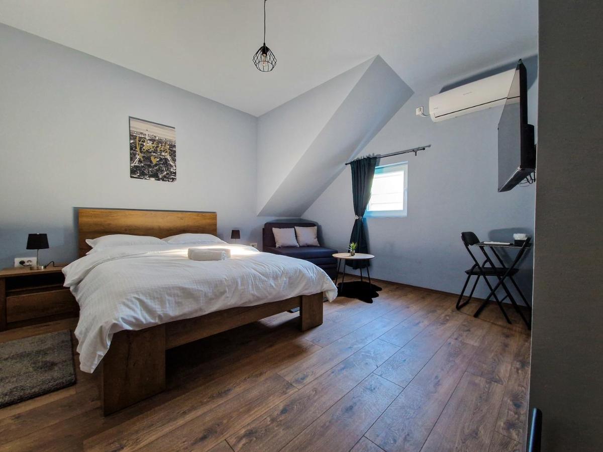 Xxl Rooms Osijek Eksteriør bilde