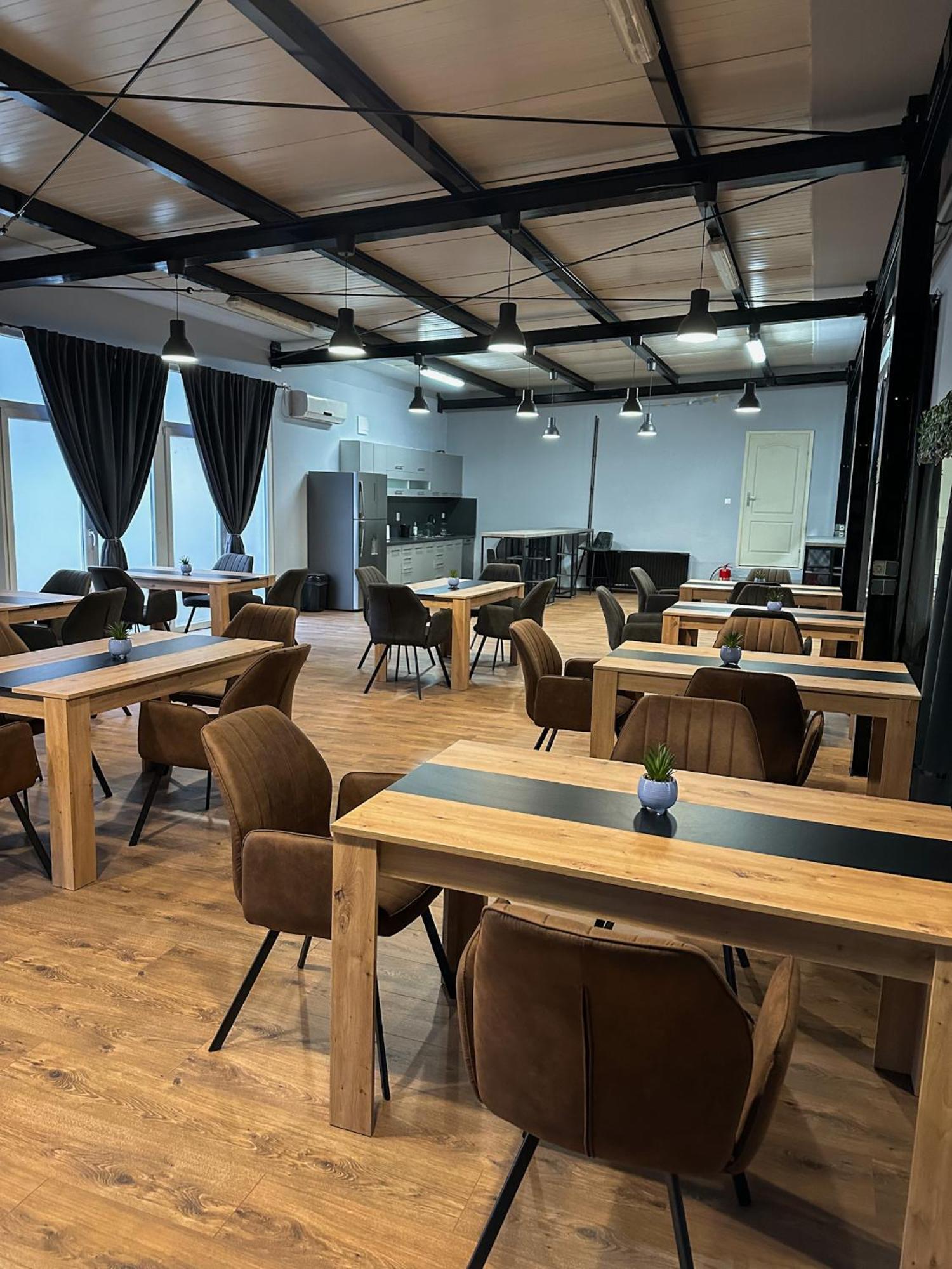 Xxl Rooms Osijek Eksteriør bilde